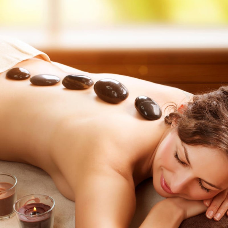 Book a spa treatment at Lavender Blue Day Spa, Murwillumba and discover our spa packages and body treatments.